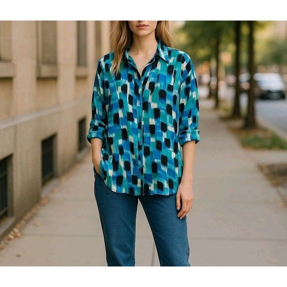 Chaus Womens tops Size 1X Blue Color Sheer Top Lightweight Roll Tab sleeves - Picture 1 of 12